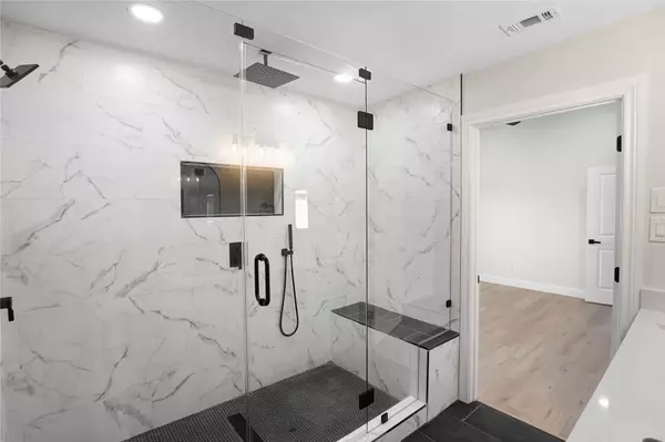 115 Santa Fe TRL,  Justin,  TX 76247