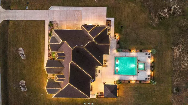 310 Fire Wheel DR,  Waxahachie,  TX 75167