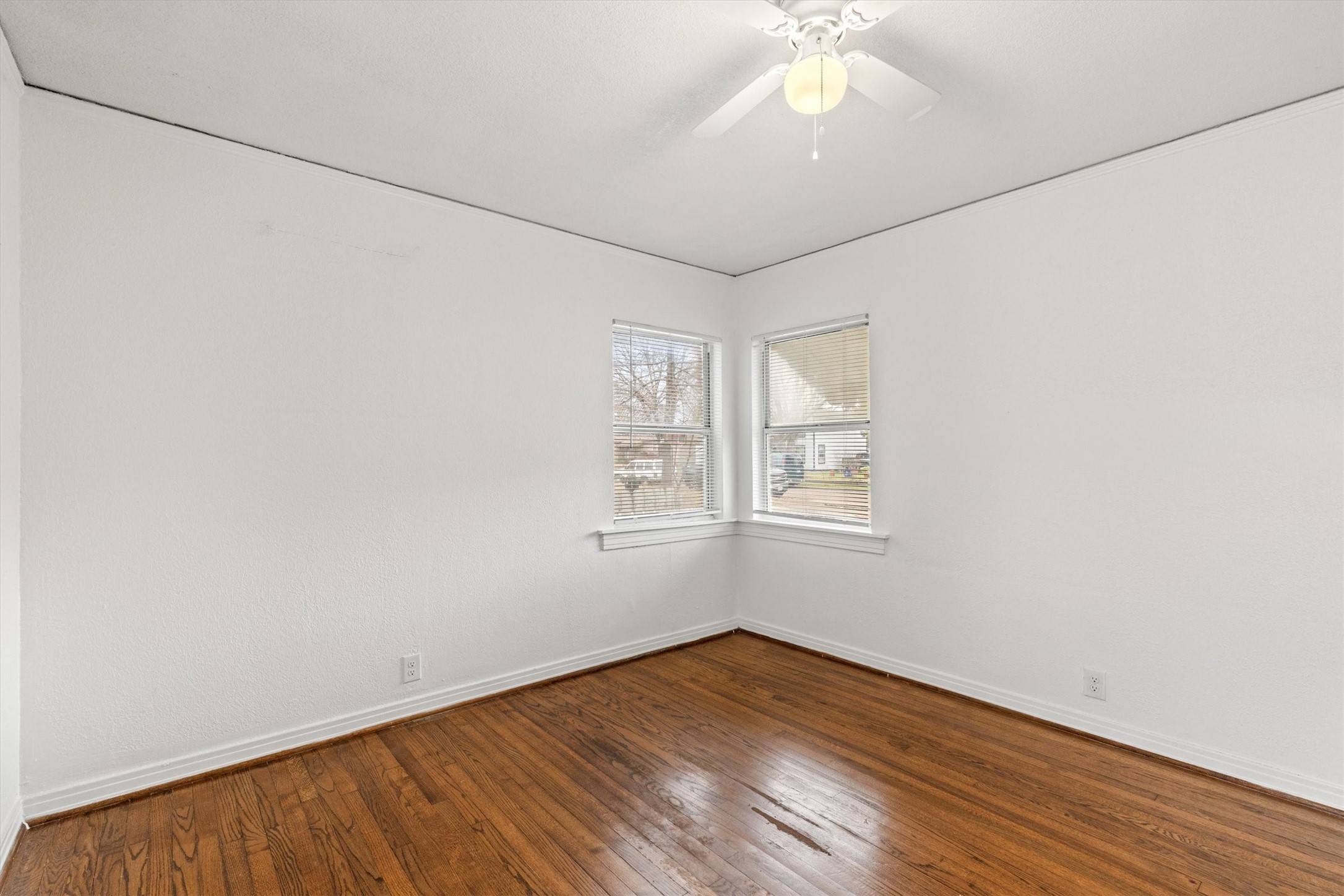 Garland, TX 75042,1449 Meadowbrook DR