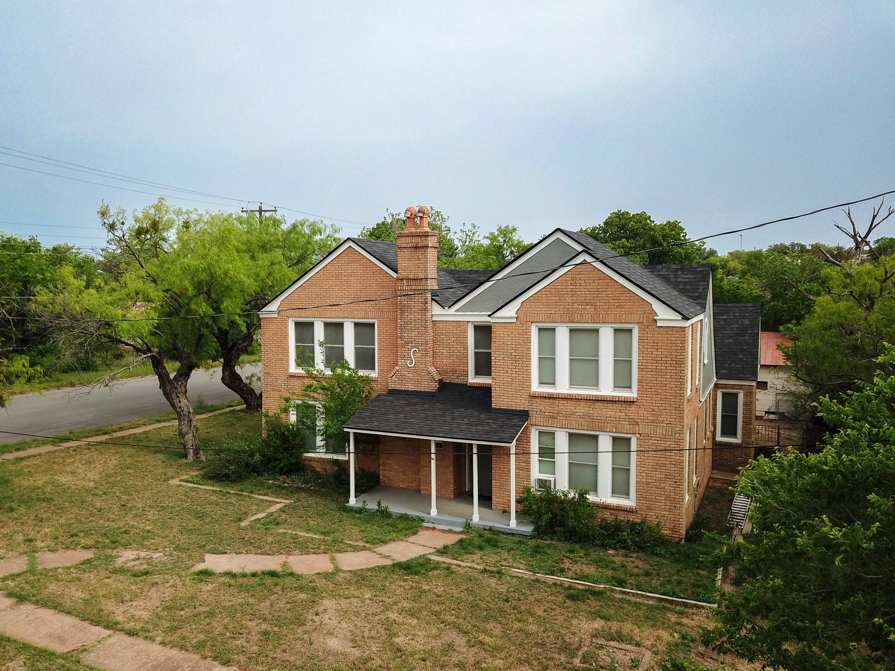 216 W 4th ST, Breckenridge, TX 76424