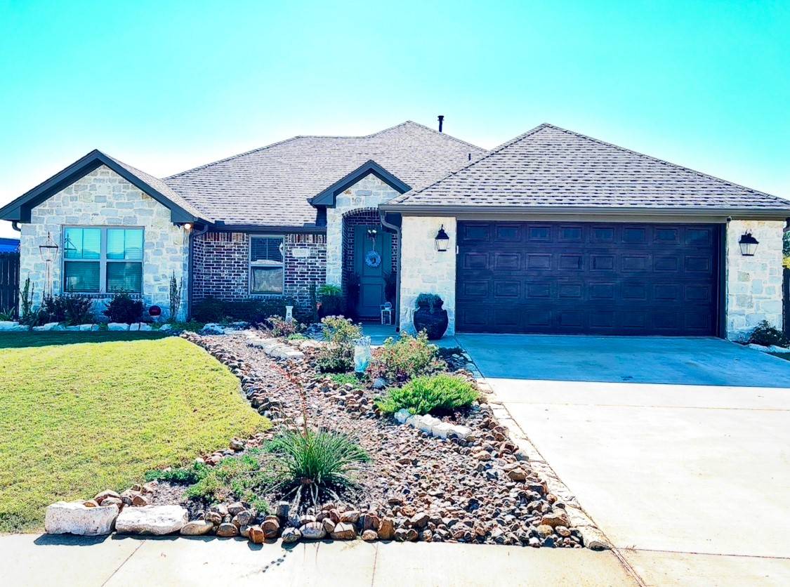 11513 Lindsey Garden DR, Tyler, TX 75709