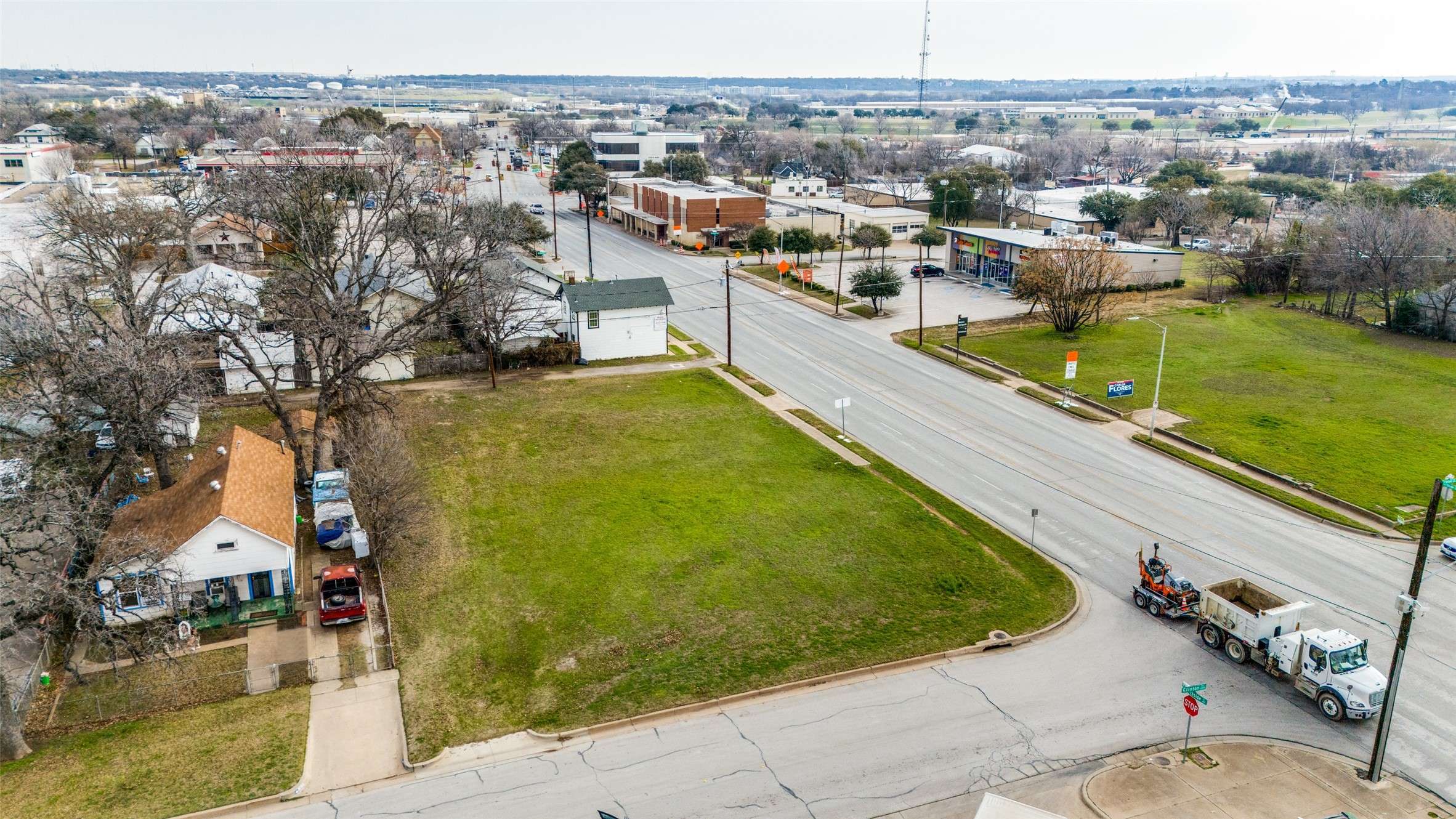 Fort Worth, TX 76164,306 W Northside DR #3