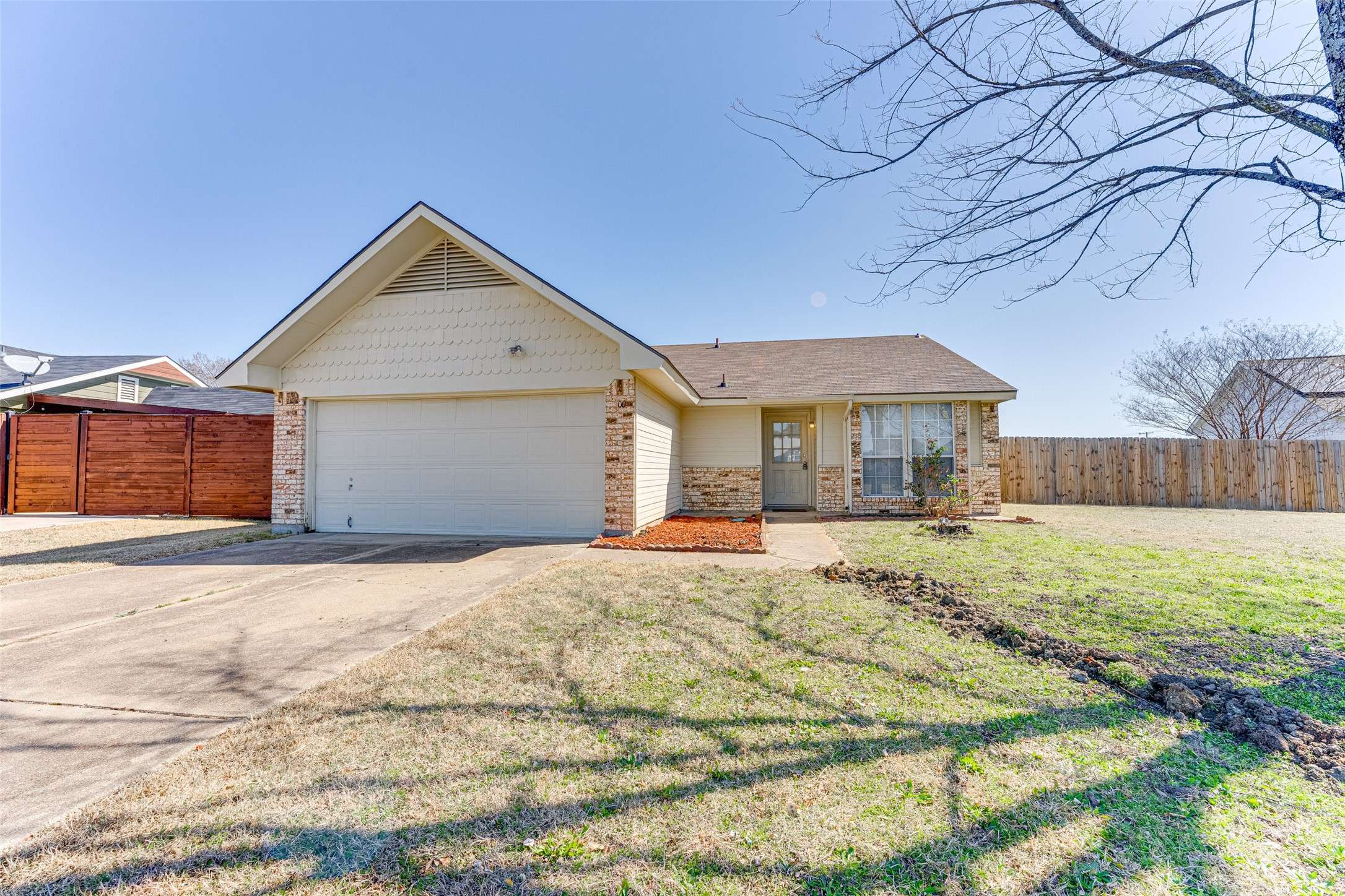 200 Seagull CT, Irving, TX 75060