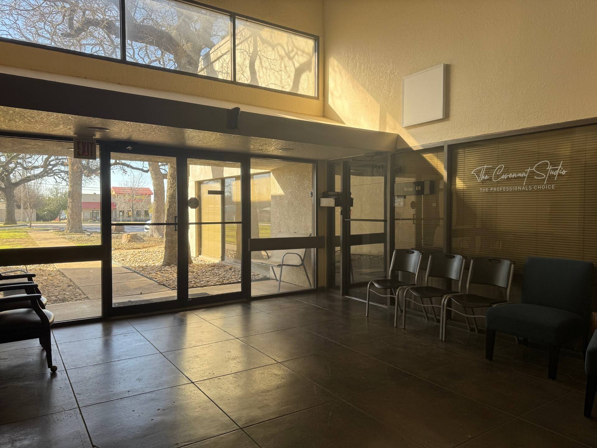Hurst, TX 76053,1060 W Pipeline RD #200