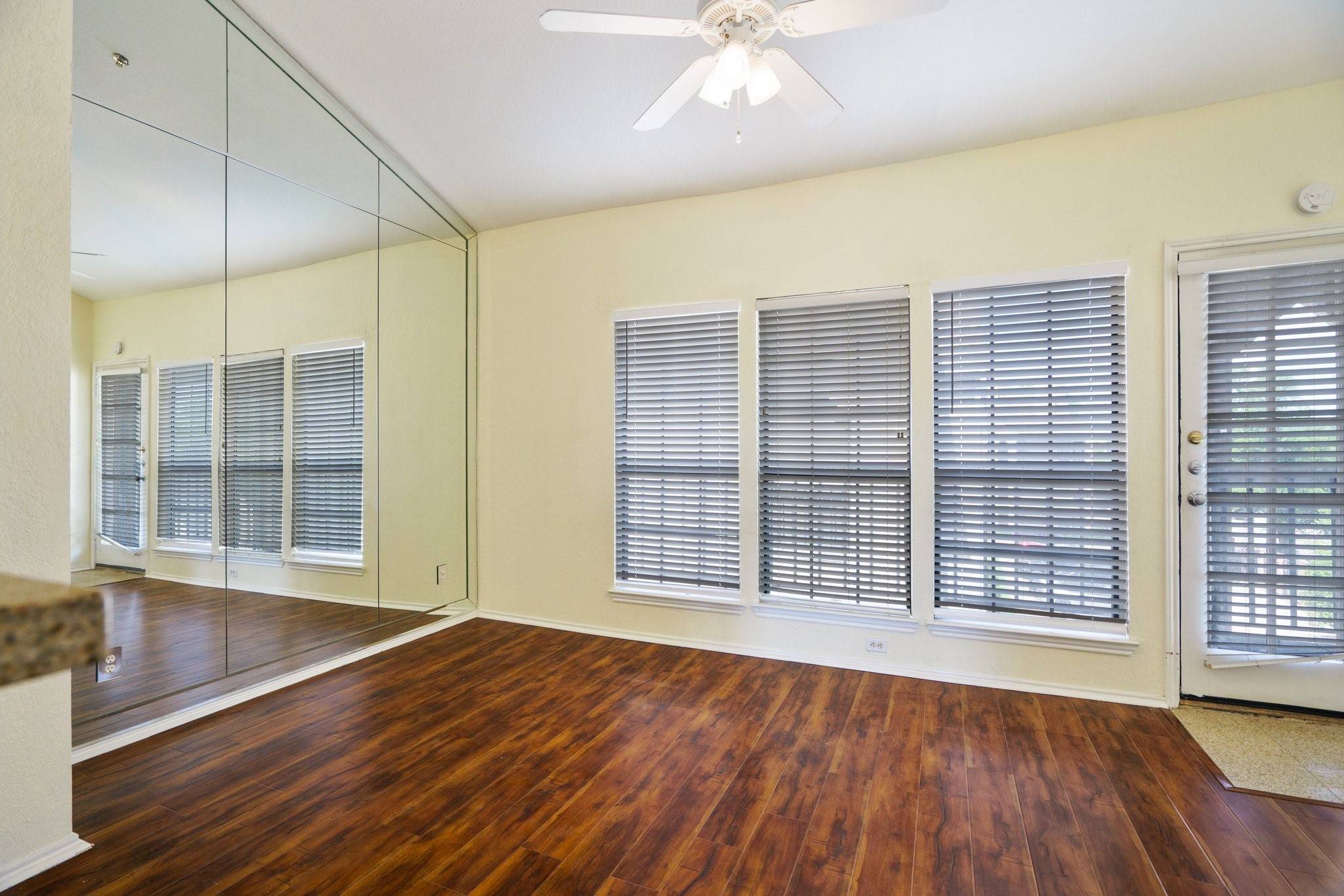 Dallas, TX 75209,4800 W Lovers LN #518