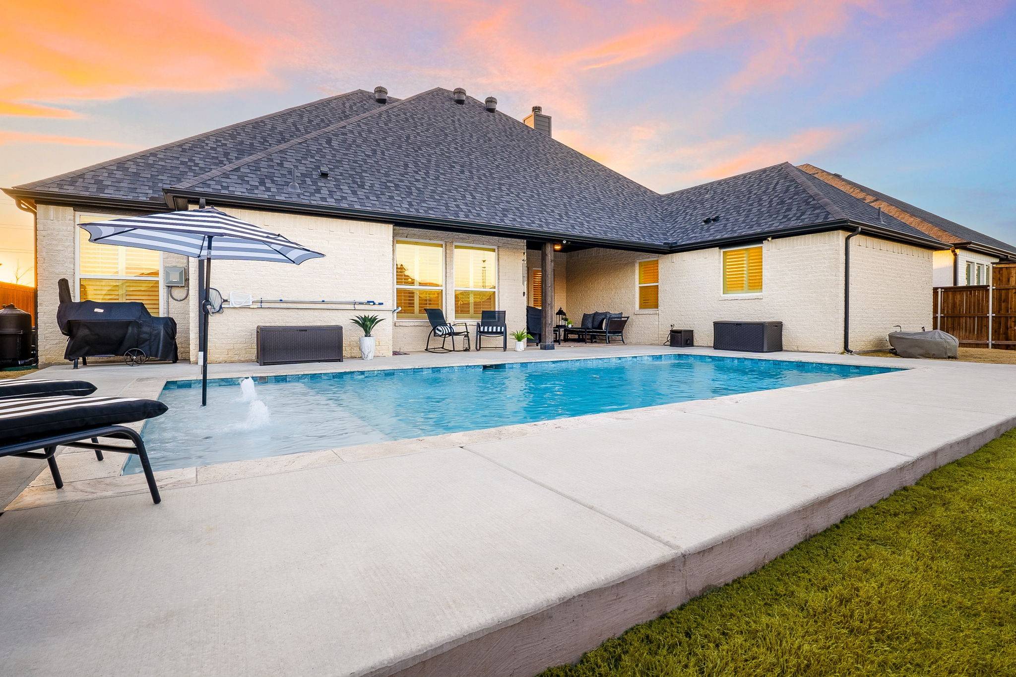 609 Golden Crest DR, Haslet, TX 76052