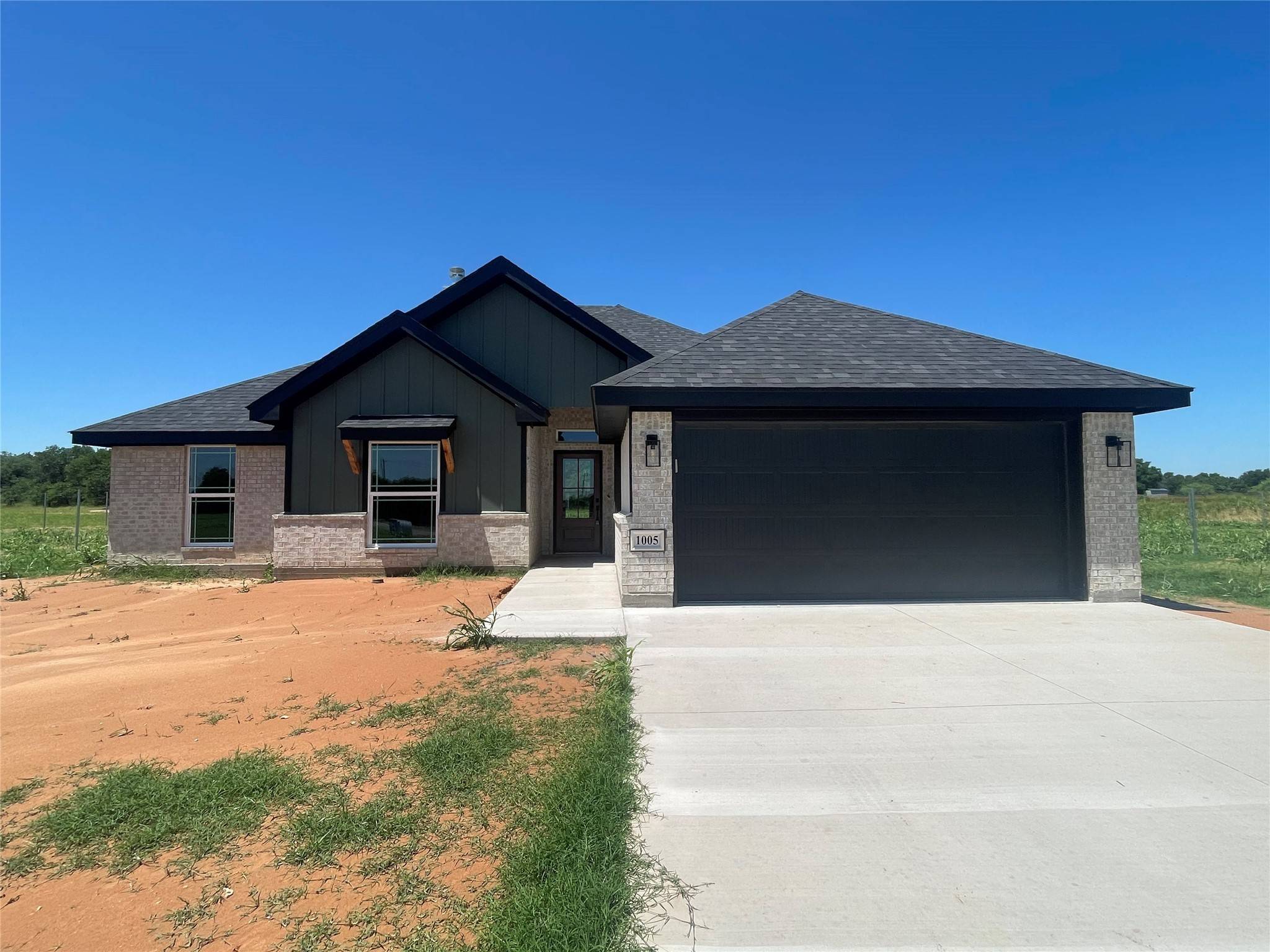 1005 Kingwood AVE, Clyde, TX 79510