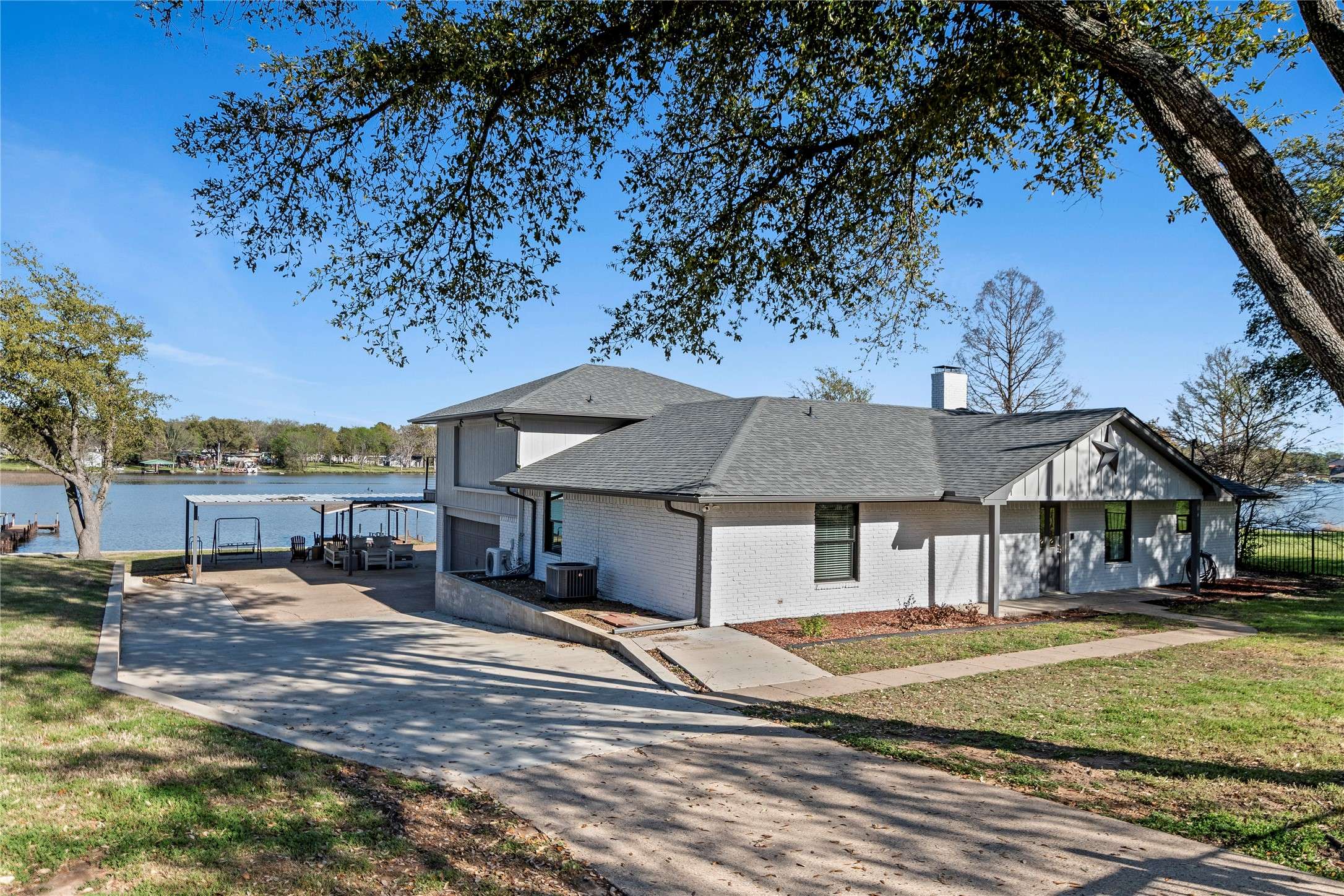 134 Spruce TRL, Gun Barrel City, TX 75156