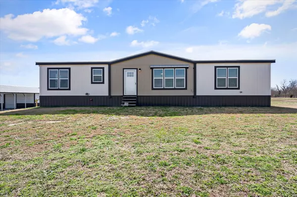 800 SE County Road 3100,  Corsicana,  TX 75109