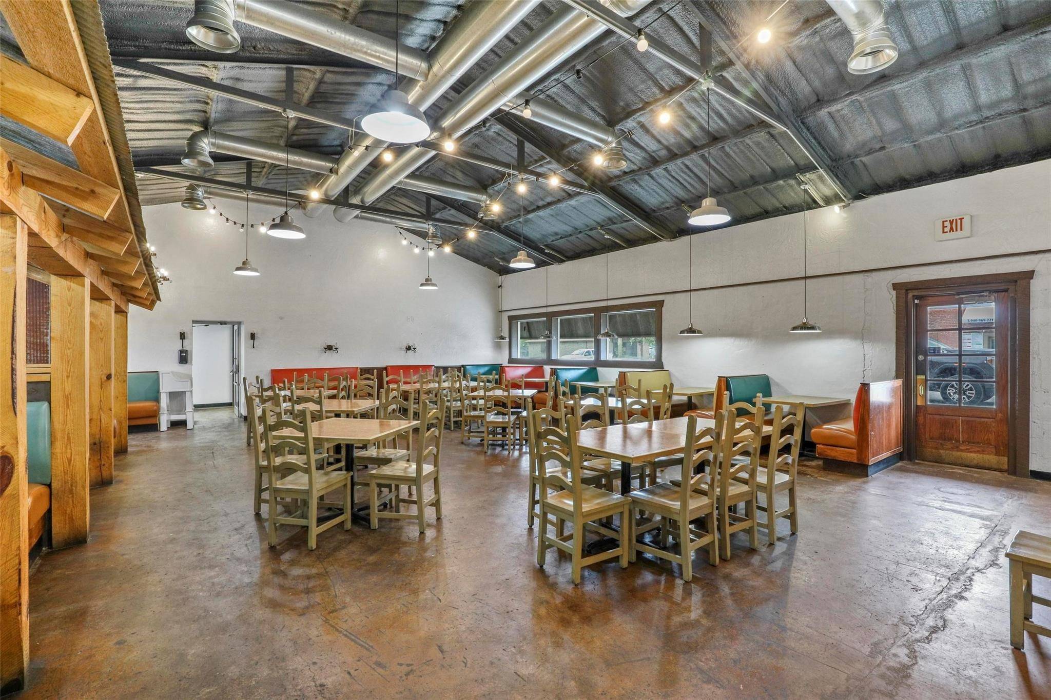 Paradise, TX 76073,202 Main ST