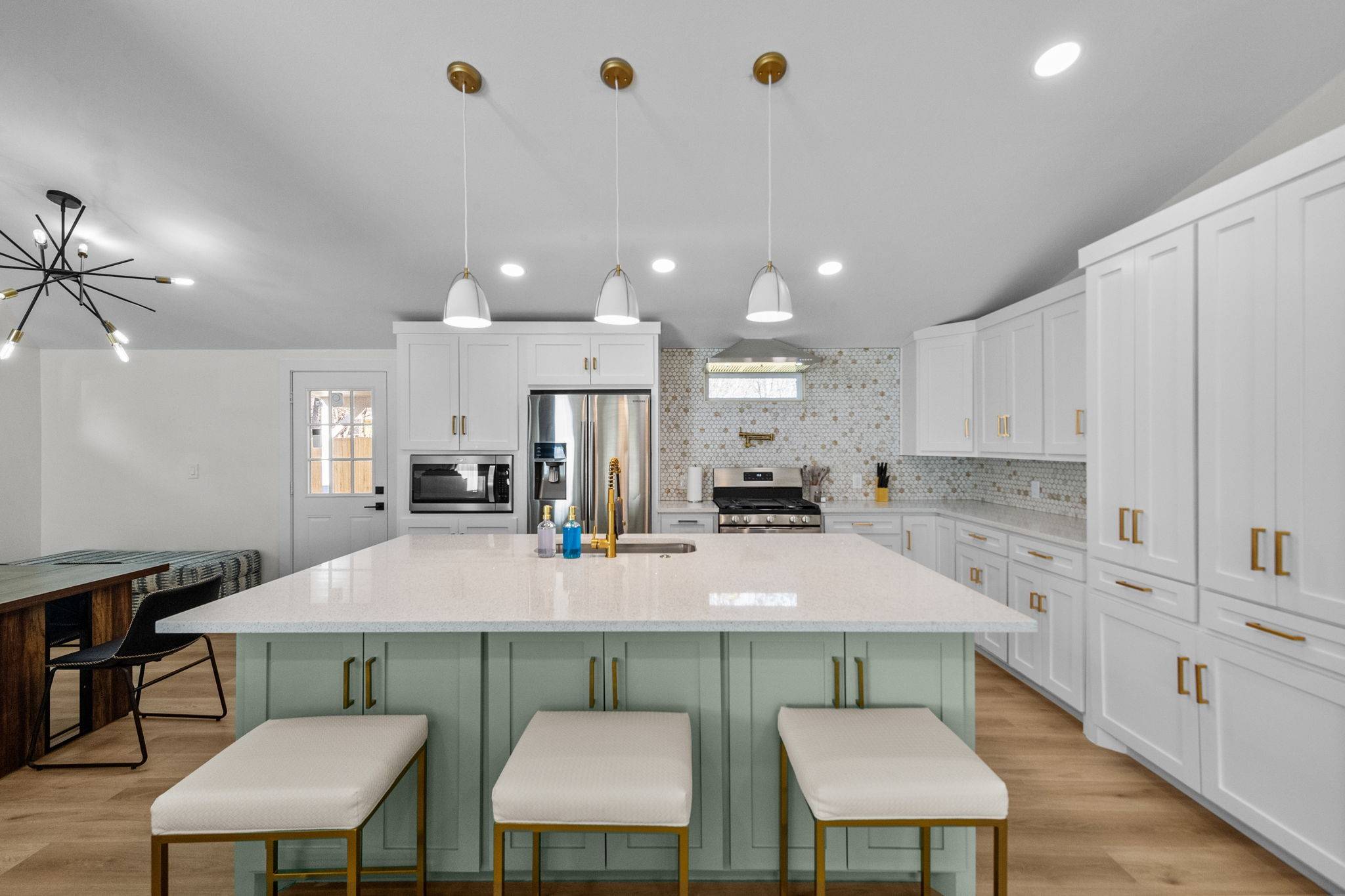 Haltom City, TX 76117,5417 Vicki ST