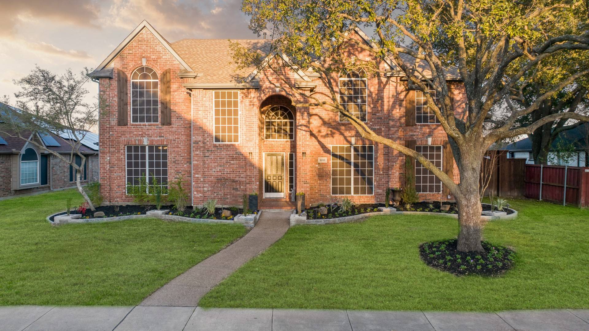 3010 Persimmon PL, Rowlett, TX 75088