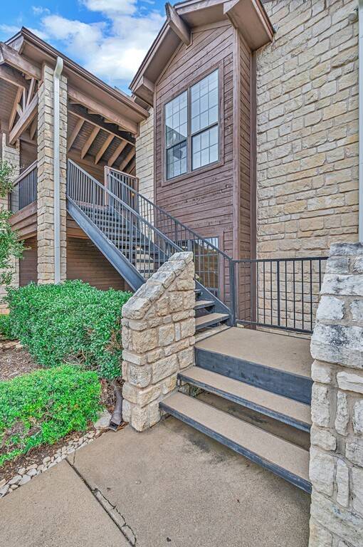Whitney, TX 76692,27101 Meadowmore CT #202