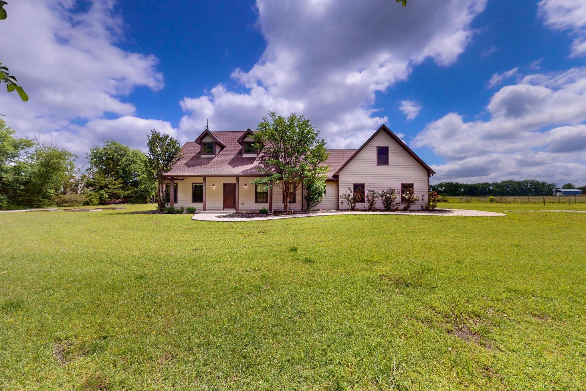 8540 County Road 500, Blue Ridge, TX 75424