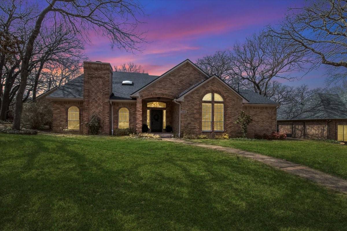Grapevine, TX 76051,3810 Shady Meadow DR