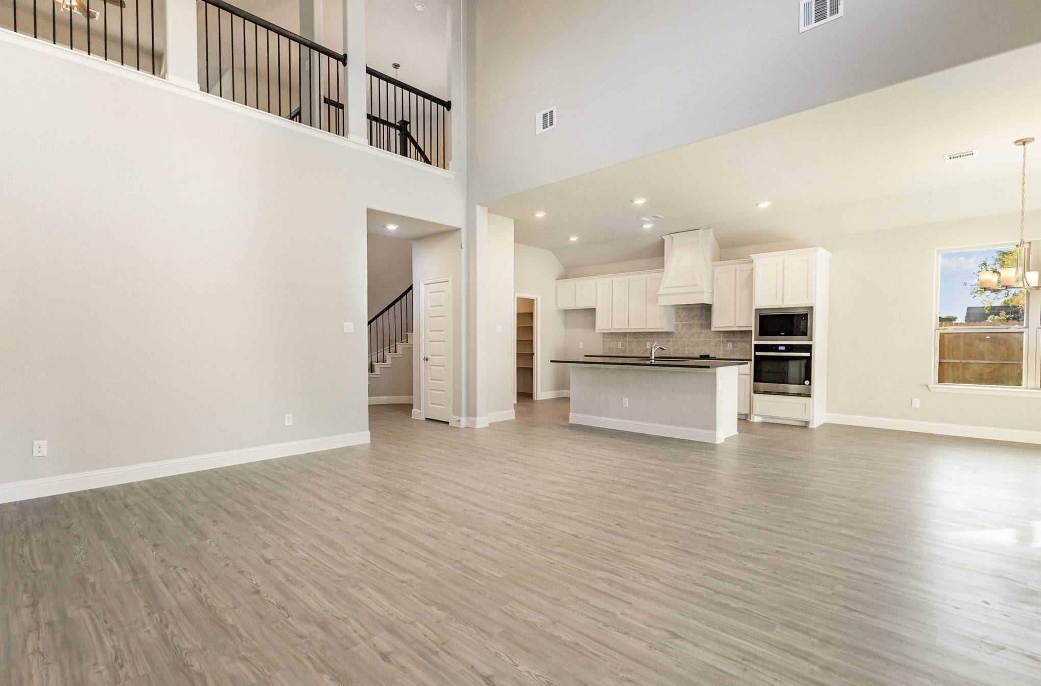 Desoto, TX 75115,625 Candace DR