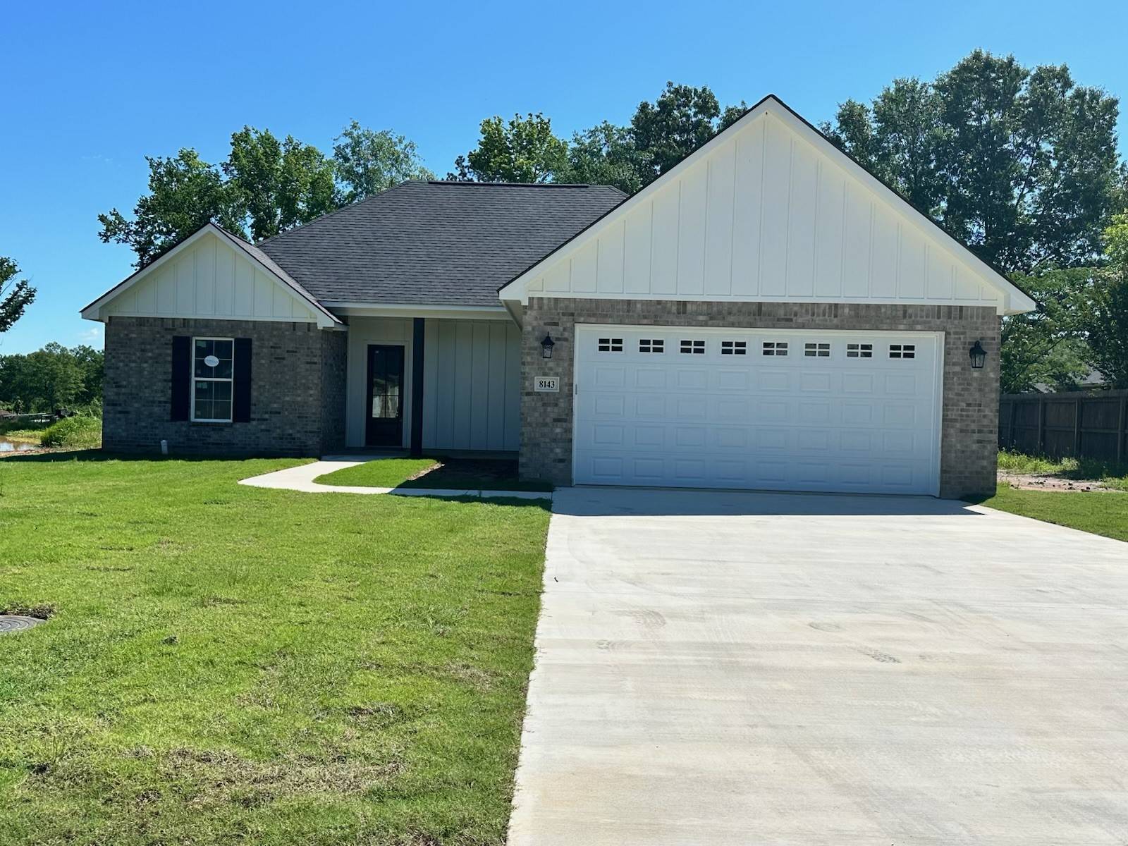 8143 MYRTLEWOOD DR, Greenwood, LA 71033