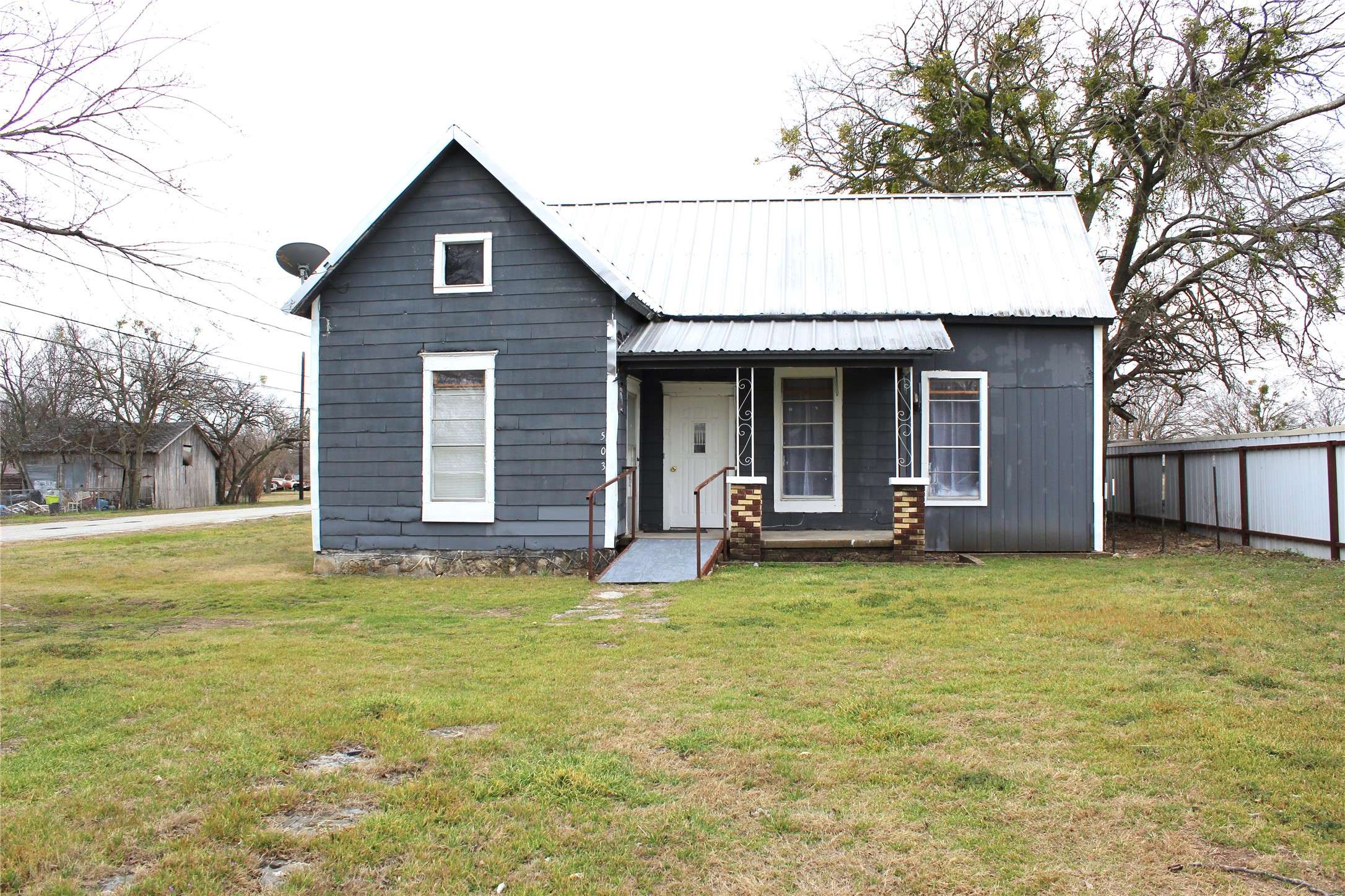 503 W Mesquite ST, Dublin, TX 76446