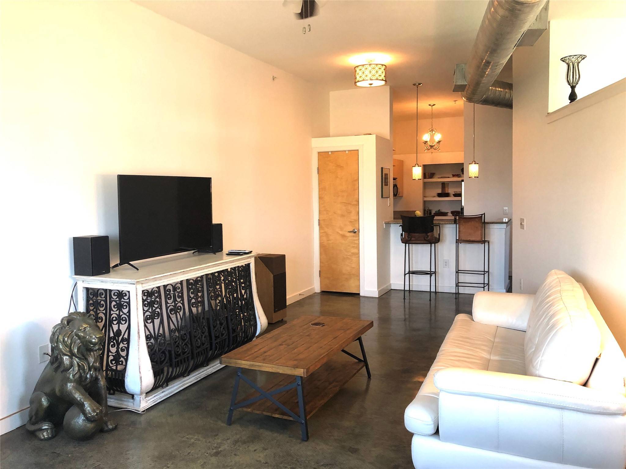 Fort Worth, TX 76102,201 W Lancaster AVE #420