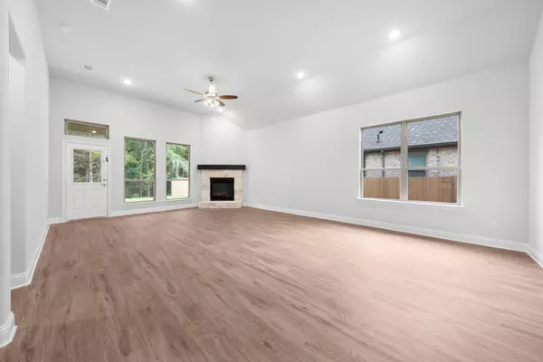 Greenville, TX 75402,155 Rosehaven