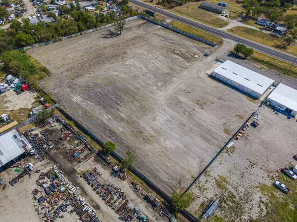 Waxahachie, TX 75165,3030 S Highway 77