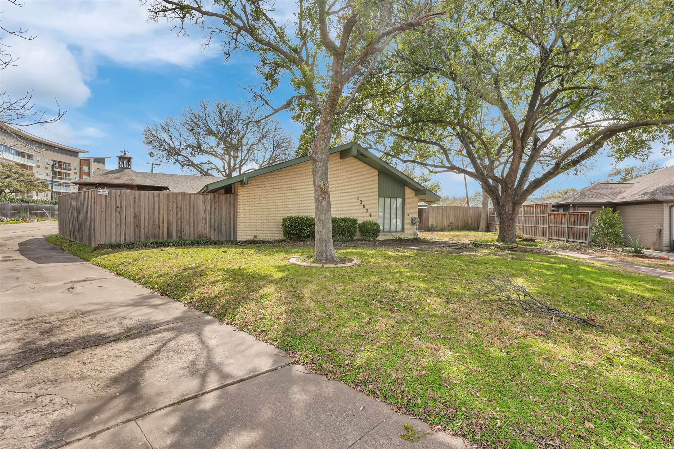 Farmers Branch, TX 75234,13924 Tanglewood PL