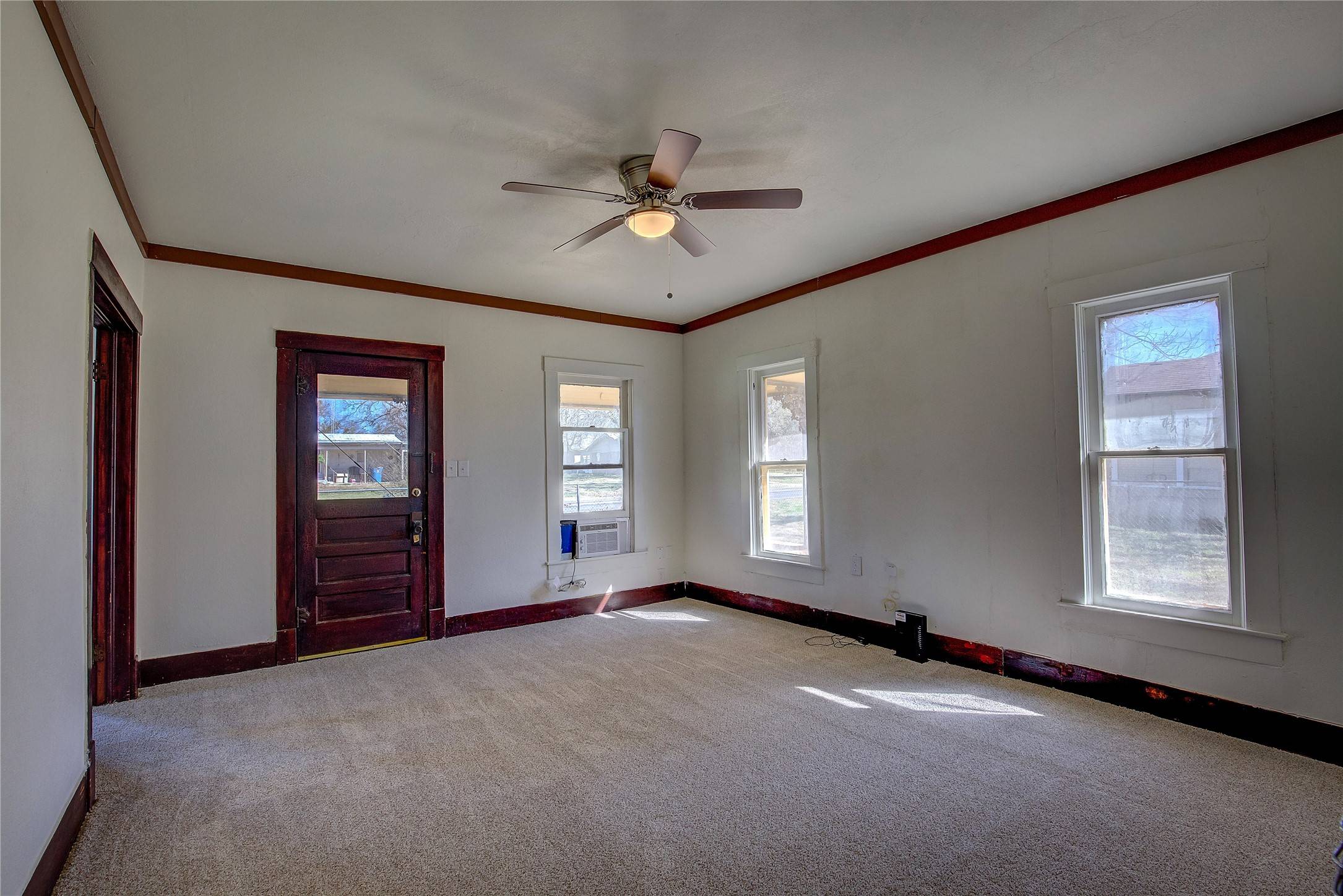 Cumby, TX 75433,305 W Main ST