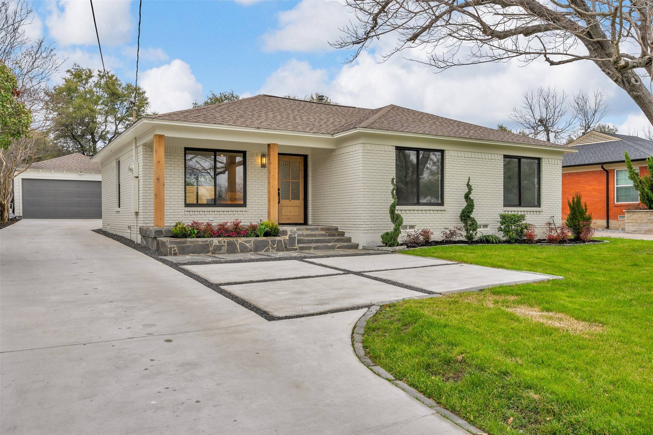 6803 Patrick DR, Dallas, TX 75214