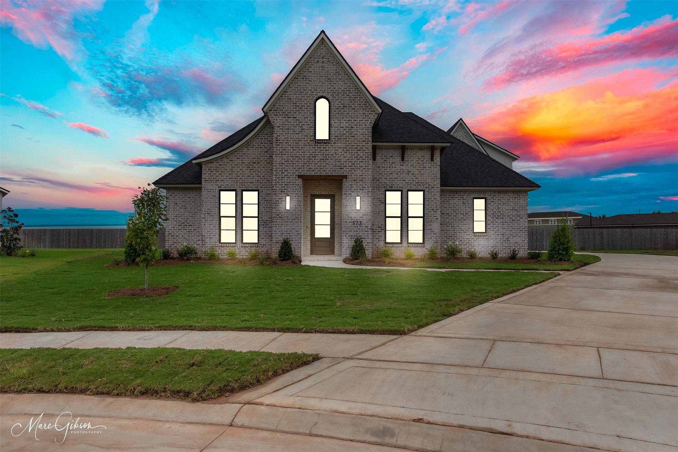 573 Corinth CIR, Bossier City, LA 71111
