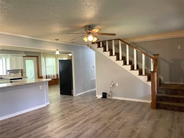 Fairfield, TX 75840,806 Robindale LN