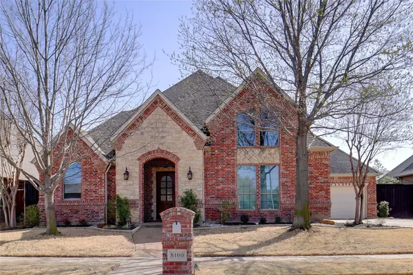 8100 Oak Knoll DR, North Richland Hills, TX 76182