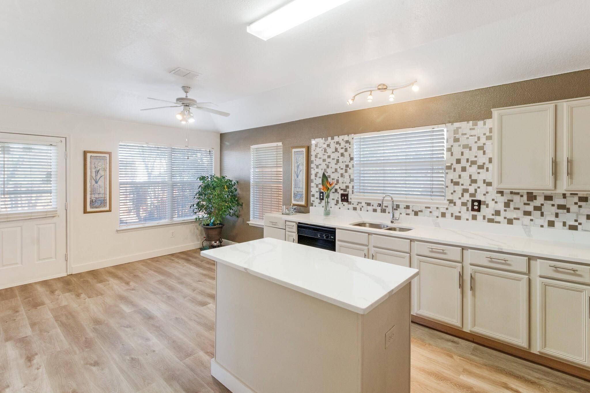 Cedar Hill, TX 75104,1087 Magnolia LN