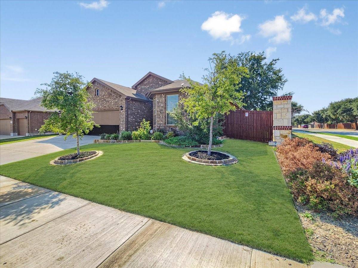 Saginaw, TX 76131,601 Redding DR