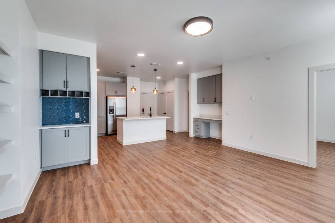 Dallas, TX 75203,627 N Lancaster AVE #307