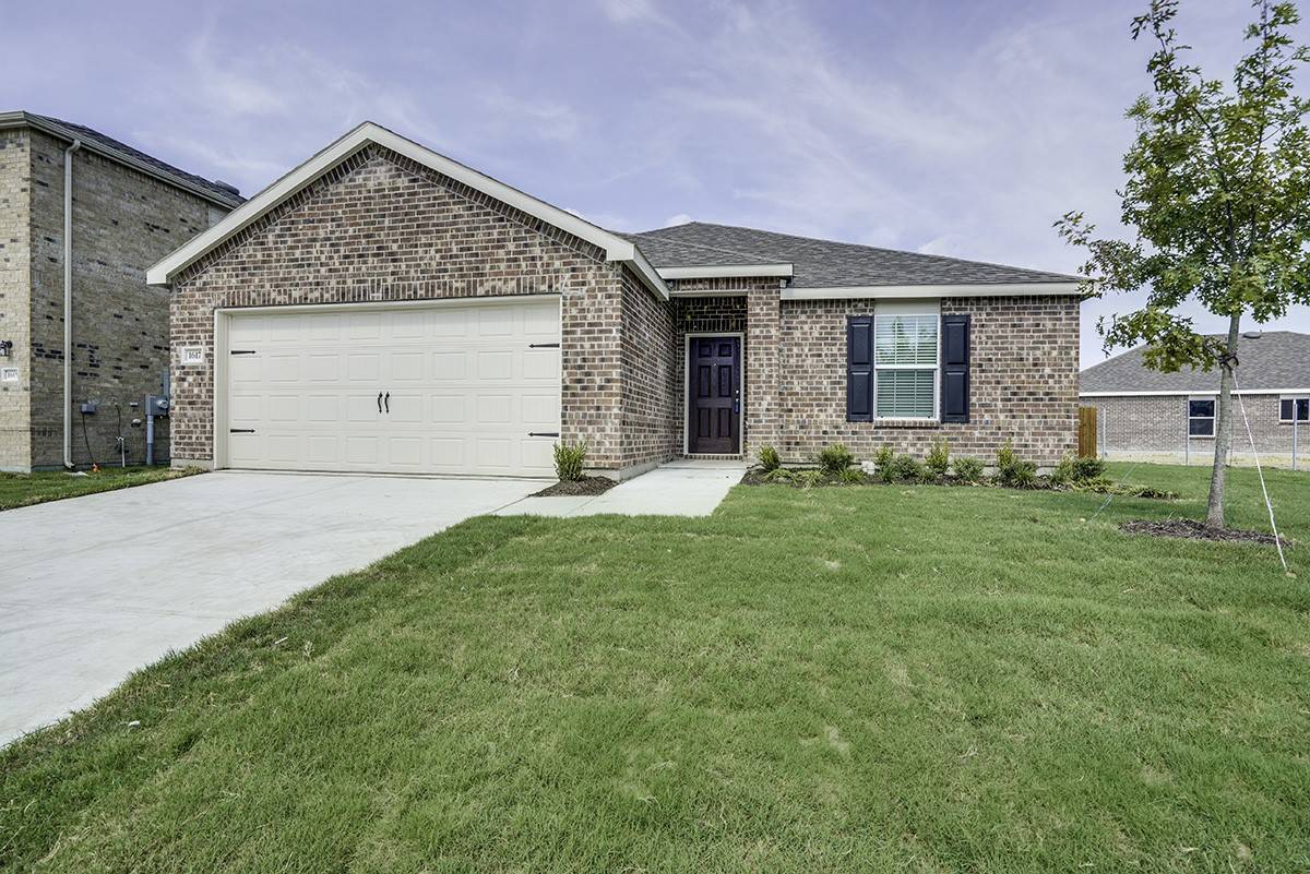 1617 Drasco DR, Forney, TX 75126