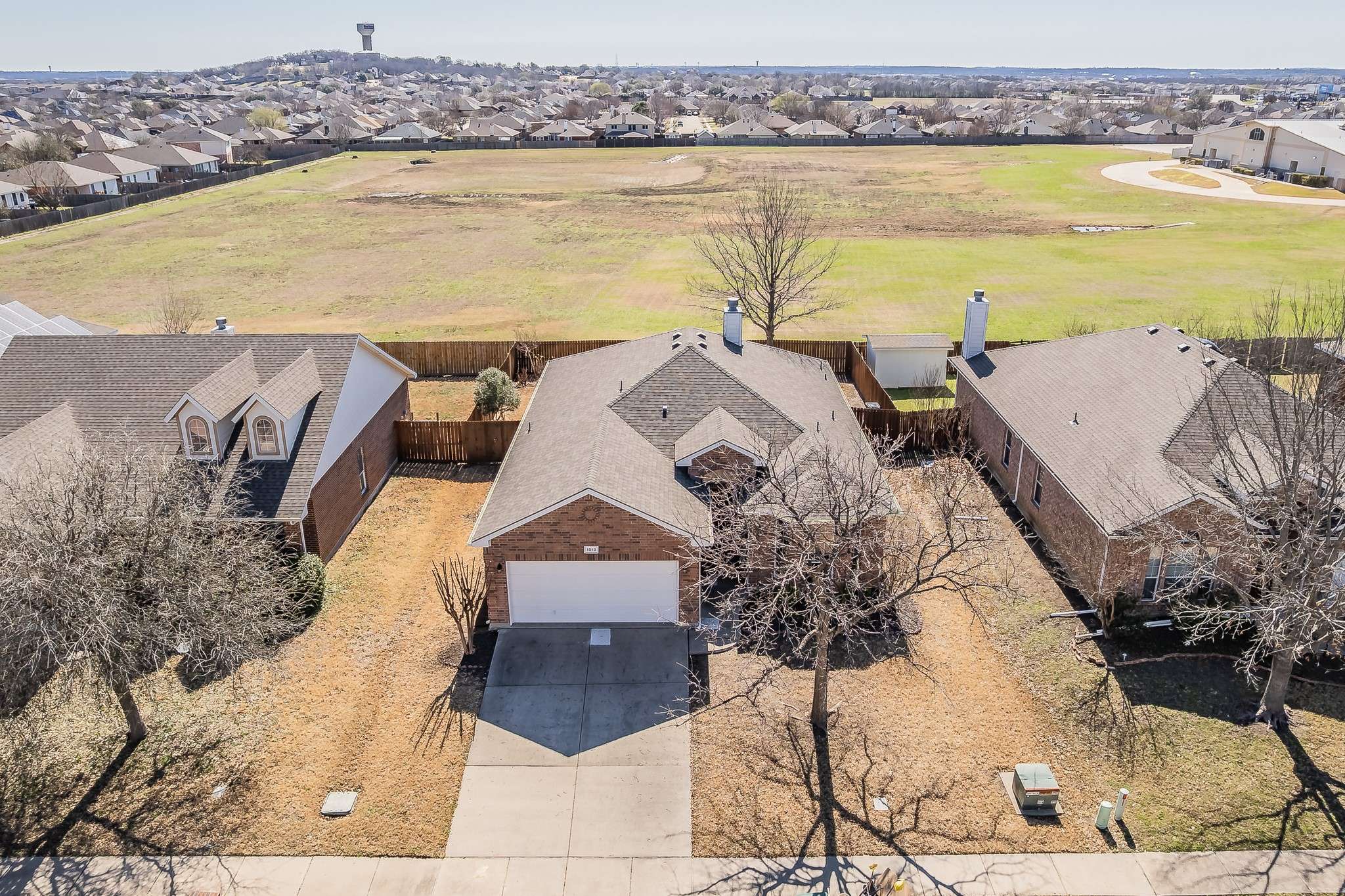 1013 Vista View DR, Burleson, TX 76028