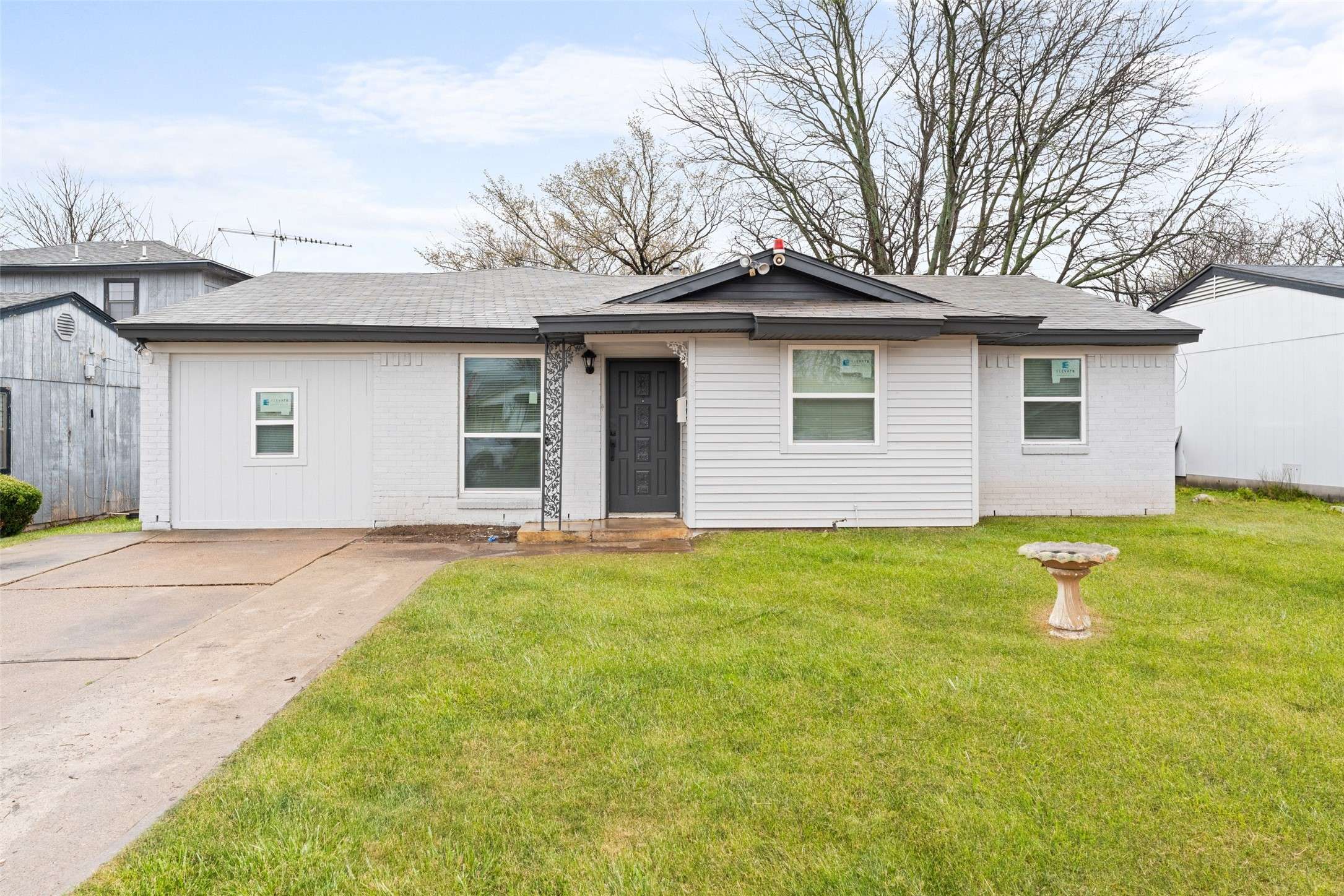 3814 Happy Canyon DR, Dallas, TX 75241