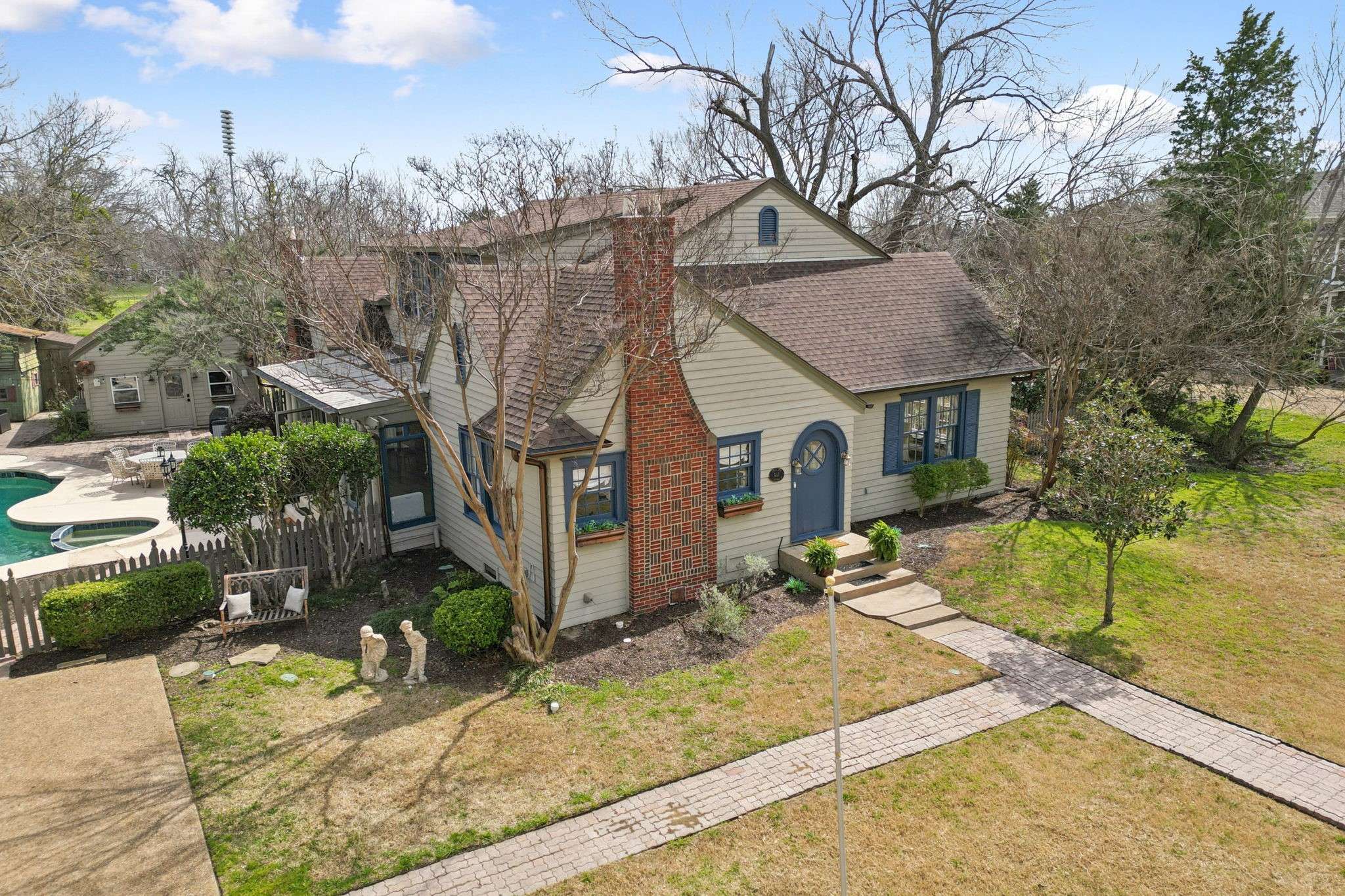 507 S Center ST, Forney, TX 75126