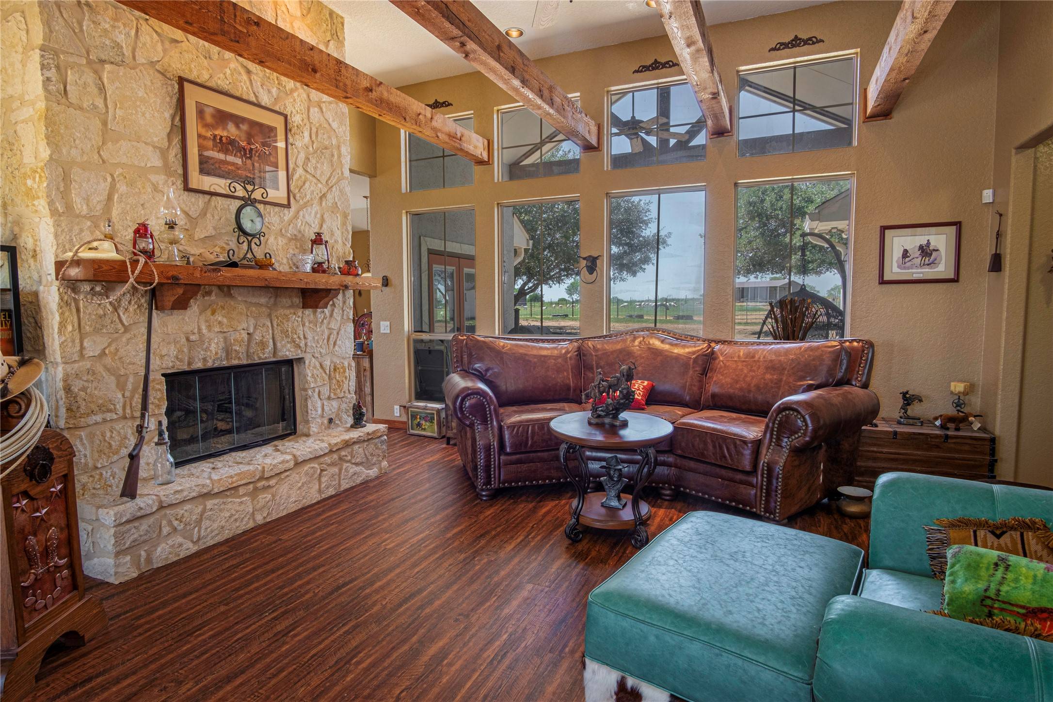 Floresville, TX 78114,1891 E 97 HWY