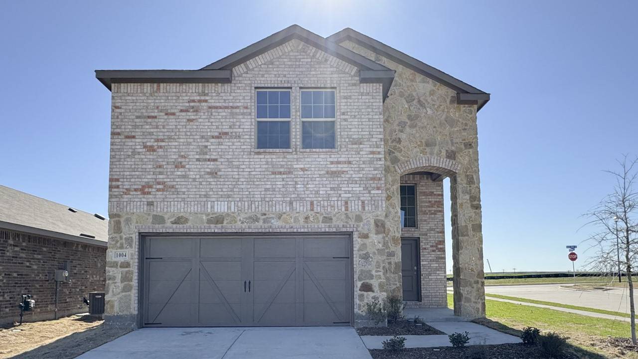 1004 Olivewood PL, Crandall, TX 75114