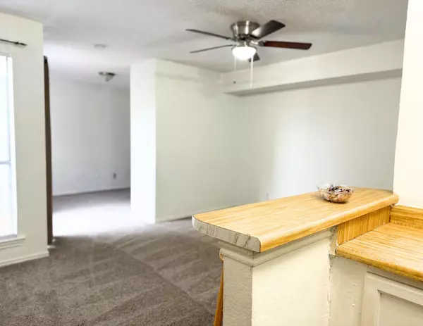 Dallas, TX 75243,9803 Walnut ST #308
