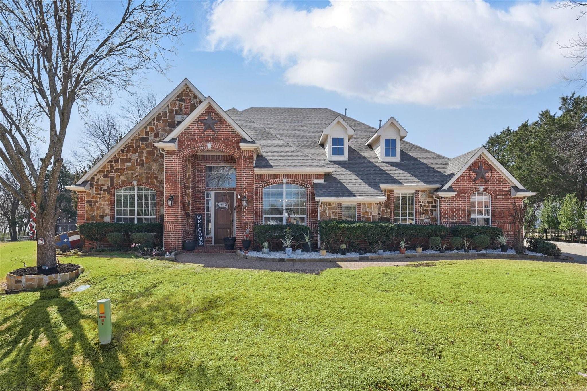 1231 Mcclintock DR, Shady Shores, TX 76208