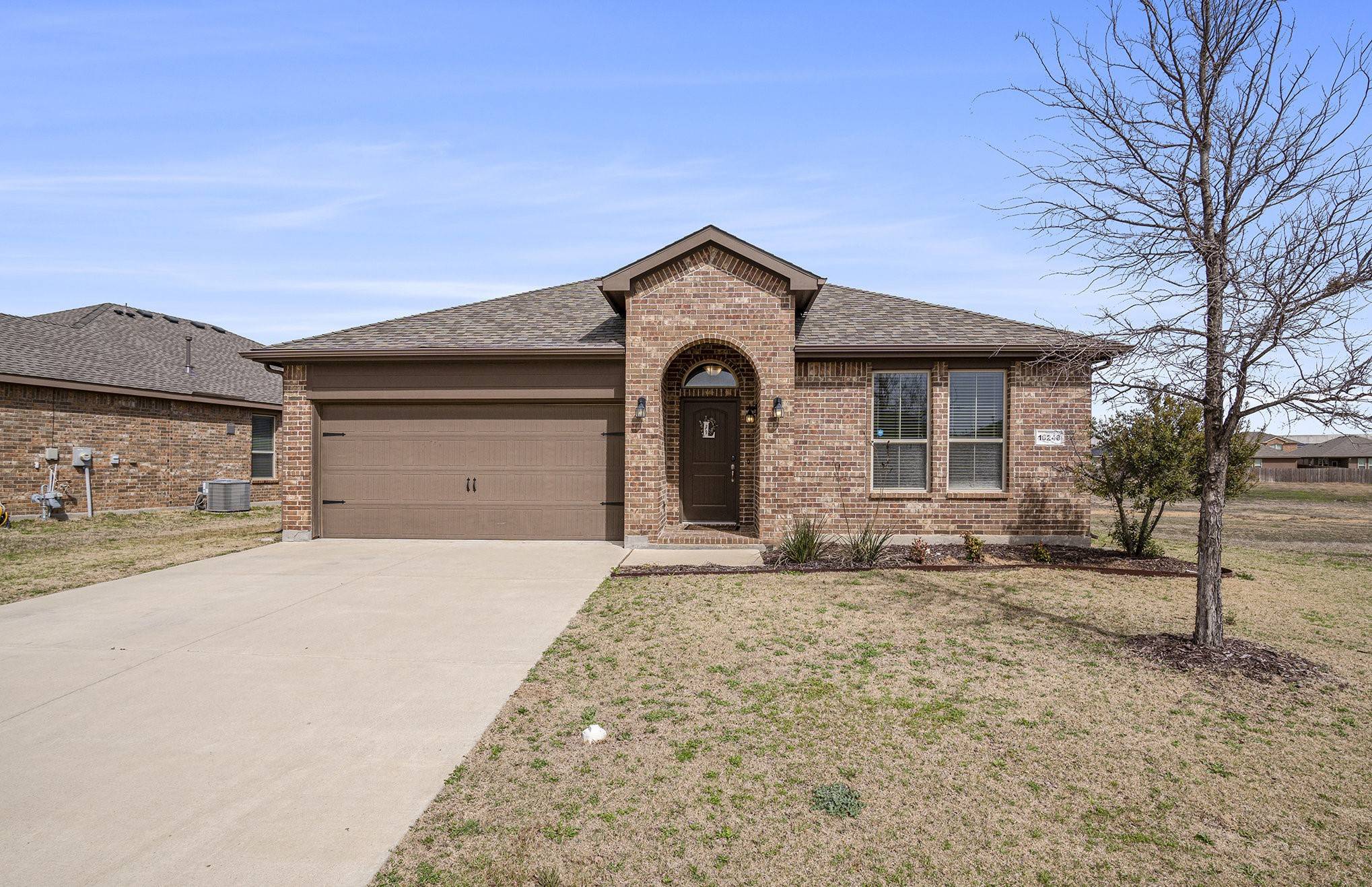 10248 Little Falls TRL, Fort Worth, TX 76177