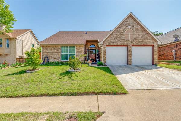 6724 Mountain Cedar LN, Dallas, TX 75236