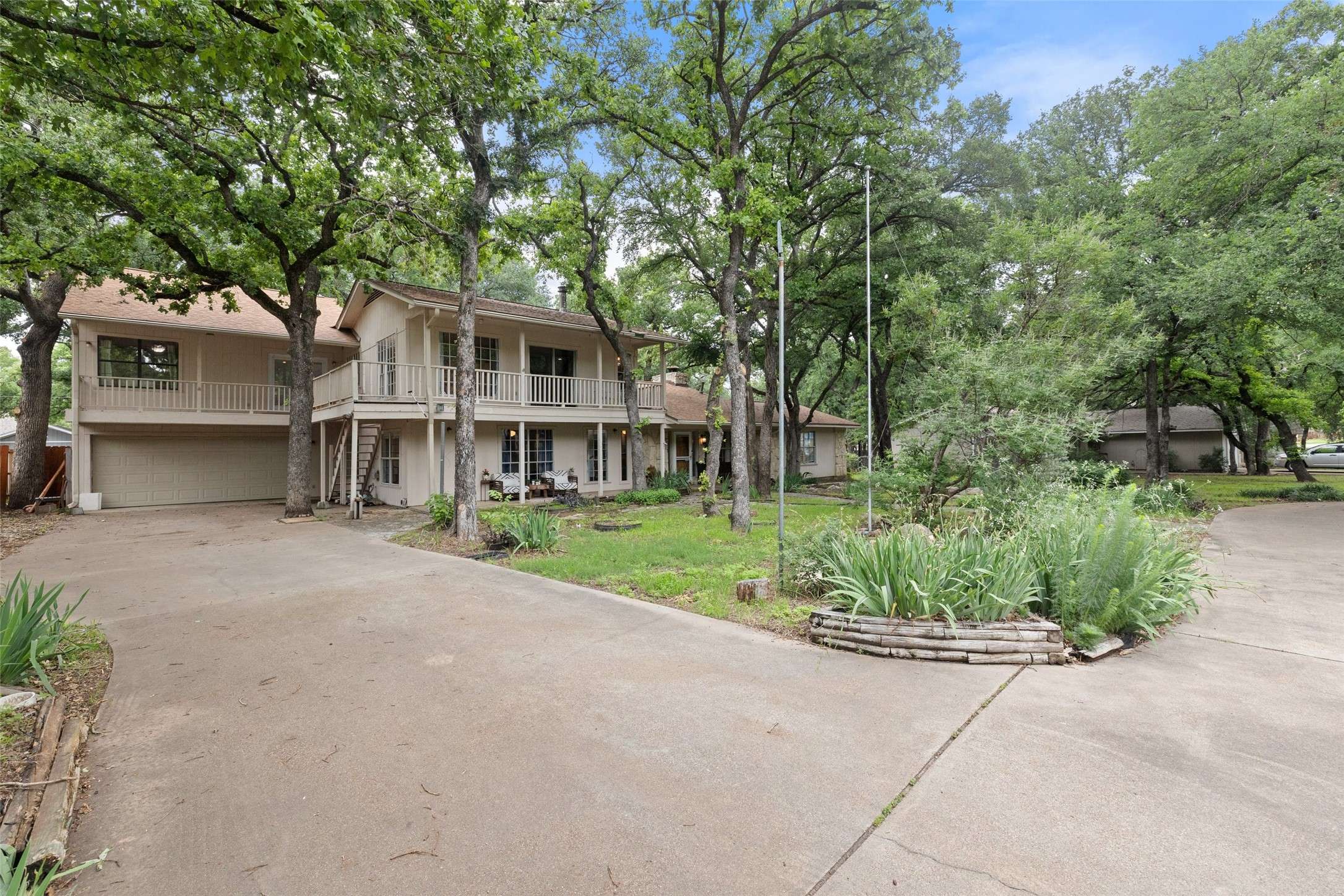 6308 Navaho TRL, Granbury, TX 76049