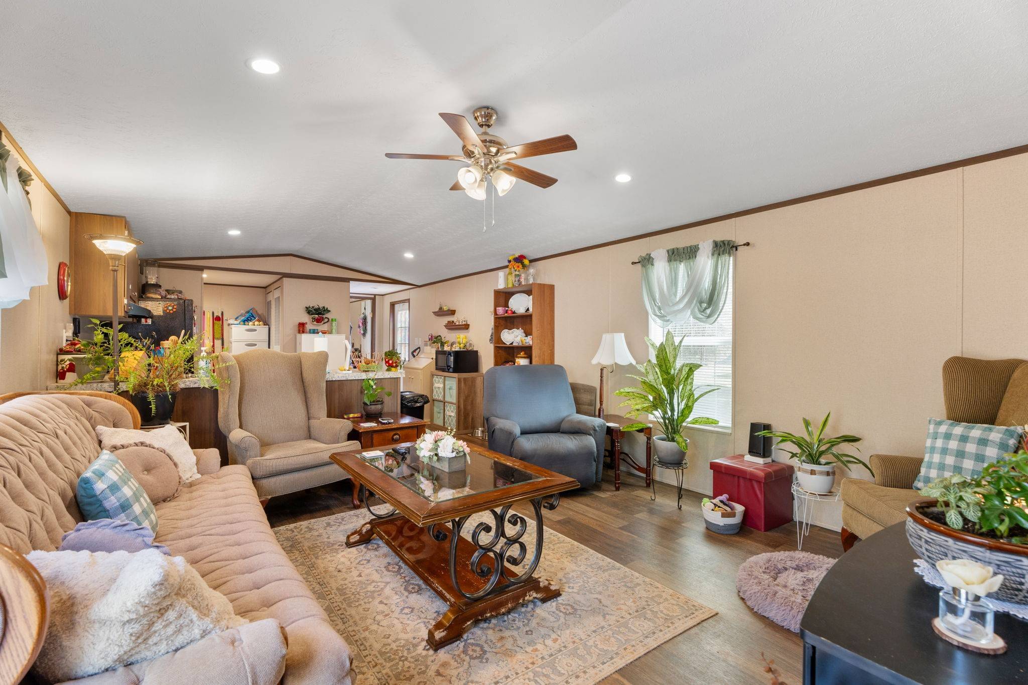 Troup, TX 75789,1495 County Road 4224
