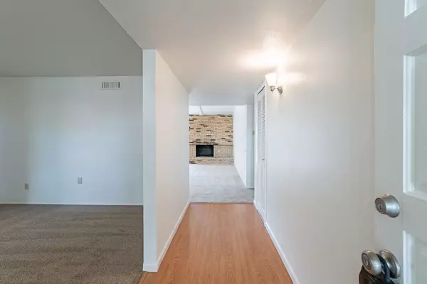 Garland, TX 75044,3010 Silverdale LN