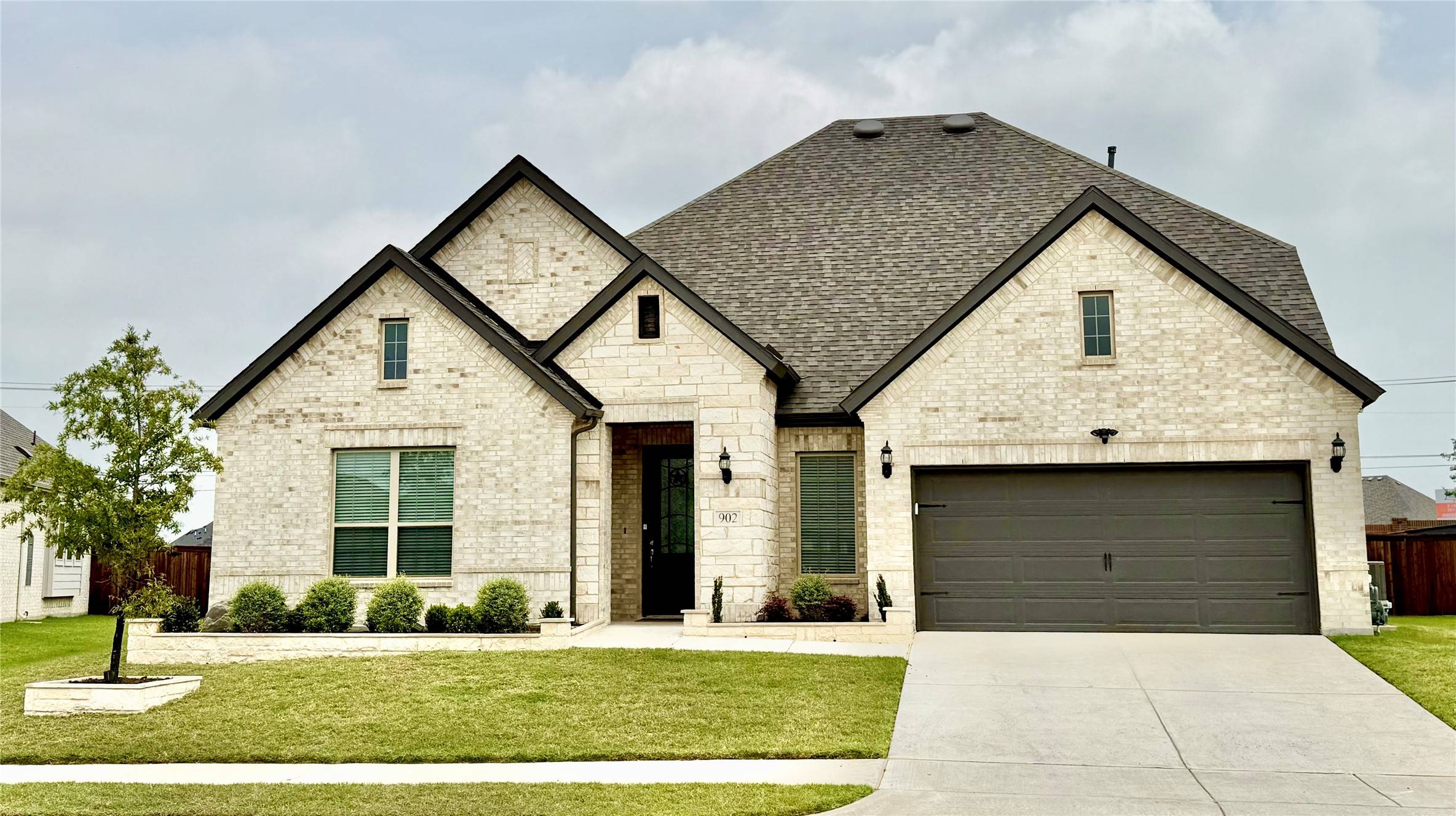 902 Lannister ST, Mansfield, TX 76063