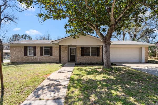 685 Sides CIR, Canton, TX 75103