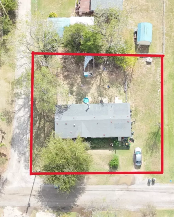 402 College ST, Lone Oak, TX 75453